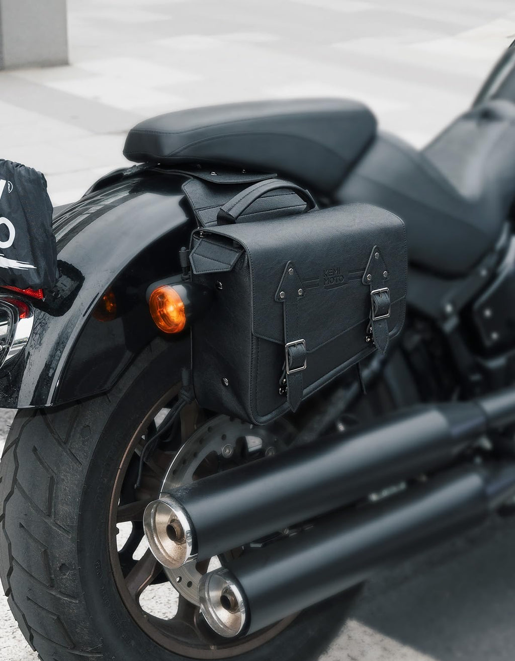 11L Leather Saddlebags for Sportster 883 1200 Softail